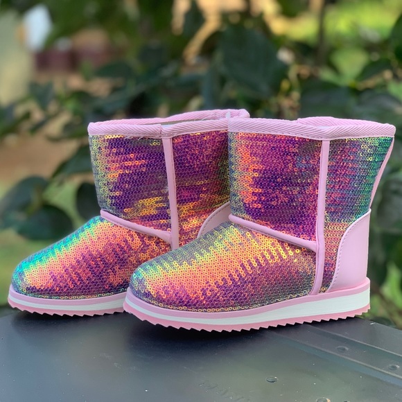 Toddler Girls Shiny Sequin Faux Shearling Boots - Picture 8 of 8